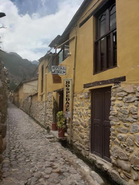 Kukuli Castillo Inka * Cuzco